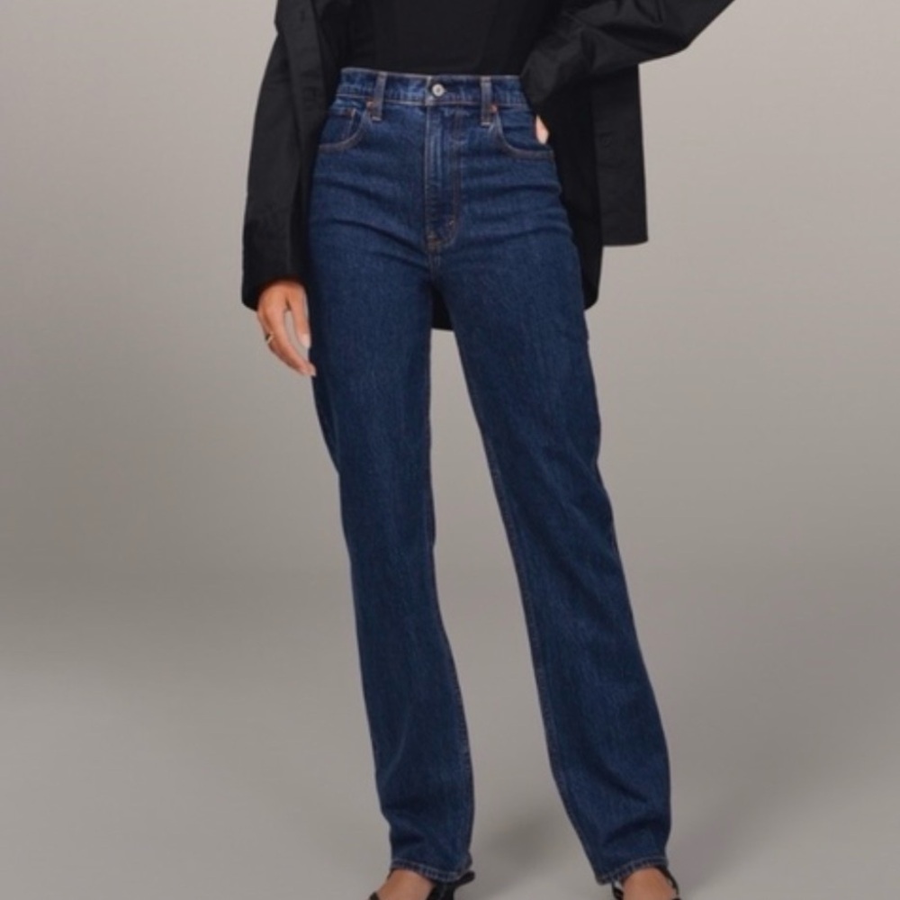 Abercrombie&Fitch The 90’s Straight Ultra High Rise Jean - Dark Wash - Size 29 - Picture 5 of 6